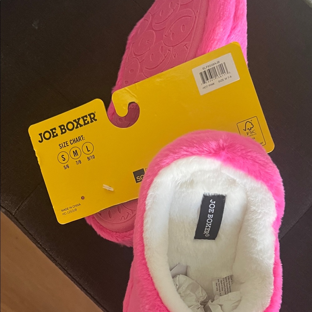 #1124+ Pink Smiley Face Slippers - Picture 4 of 11